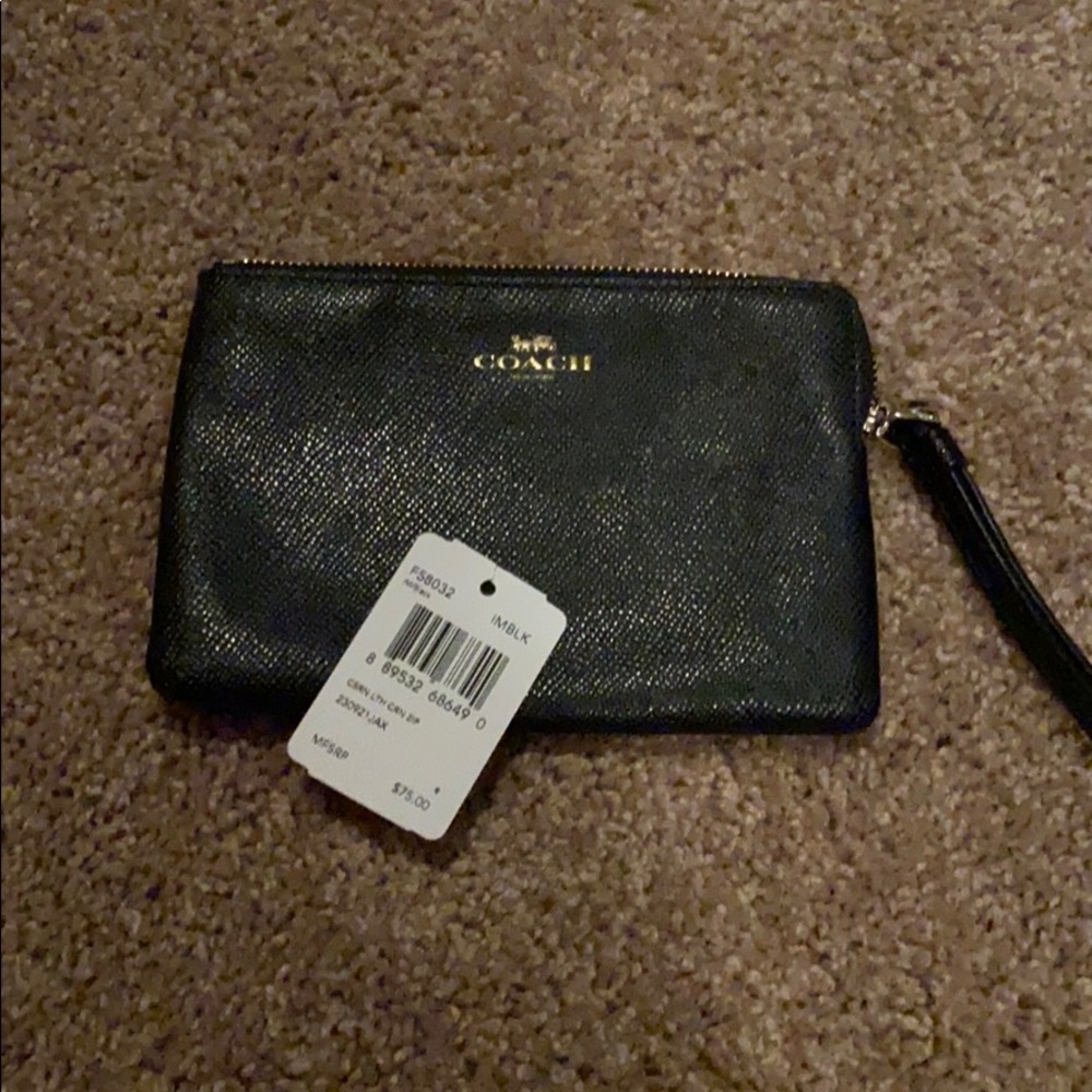 Coach black leather Zip wristlet